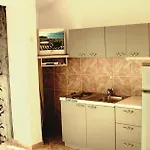 In With Seaview, Terrace, Air Condition, Wifi *